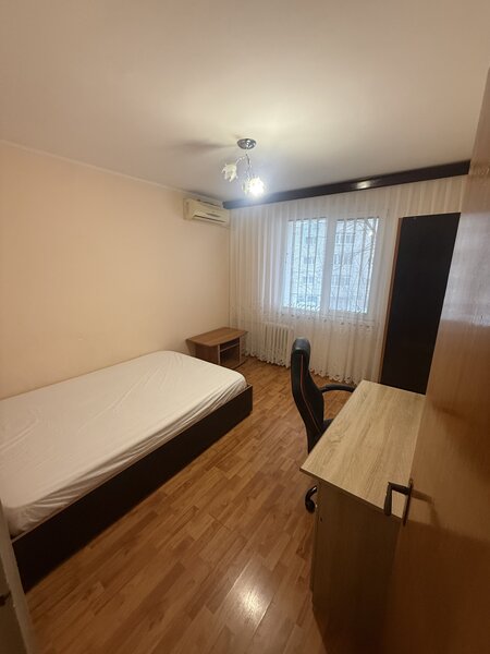 Metrou Aparatorii Patriei, De inchiriat 3 camere 72 mp, 2 bai.