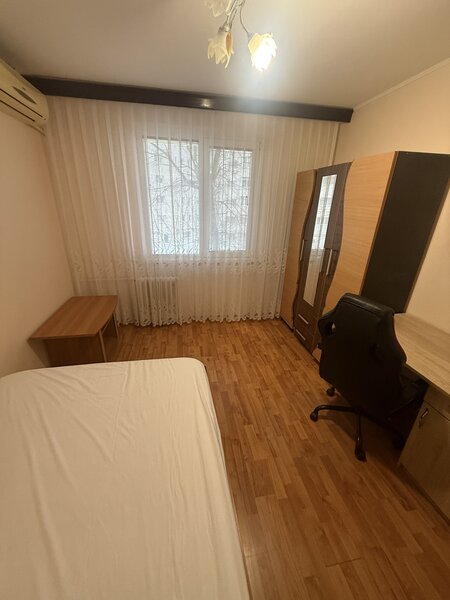 Metrou Aparatorii Patriei, De inchiriat 3 camere 72 mp, 2 bai.